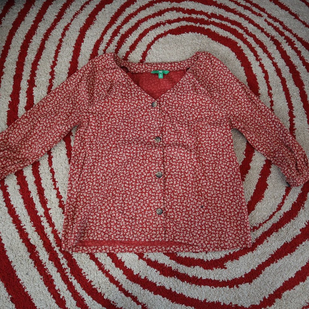 Womens Button-up Dip Shirt w. Puffed Shoulders Great Condition Size Medium